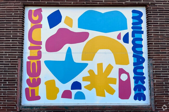 Grover Heights sits on Milwaukee’s Far North Side near Lincoln Park.