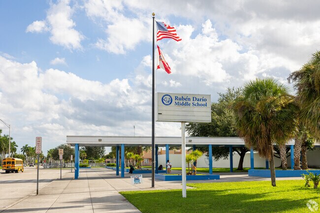 Ruben Dario Middle School is a highly recommended institution.