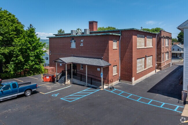 Wilkes-Barre Mennonite School many features to its campus which assist in its service to kids.
