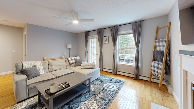 50 Winslow Rd unit B, Gorham, ME 04038 - photo 3