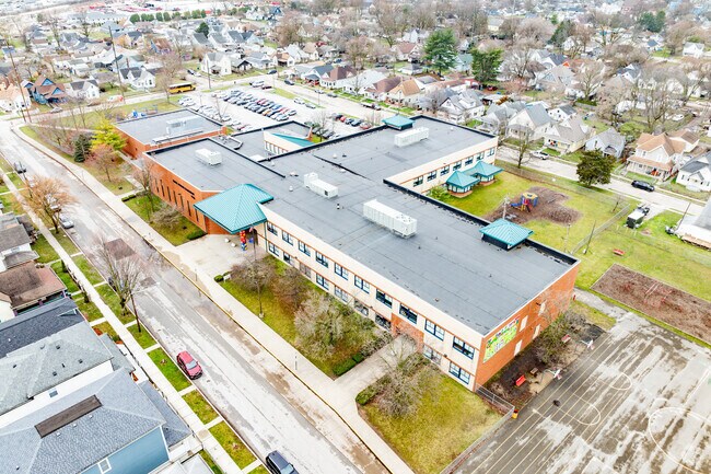 Daniel Webster School 46