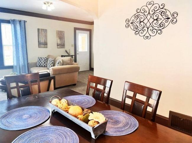 819 Bell Ave, Sheboygan, WI 53083 - photo 3