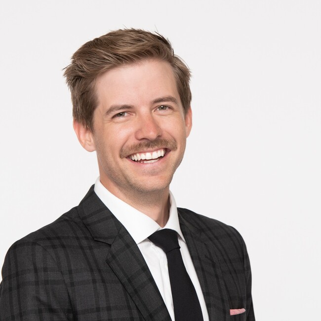 Agent Photo