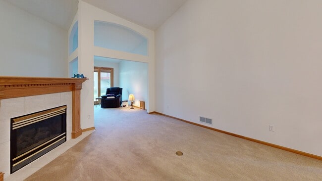 11847 Aberdeen St NE unit 11847, Minneapolis, MN 55449 - photo 3