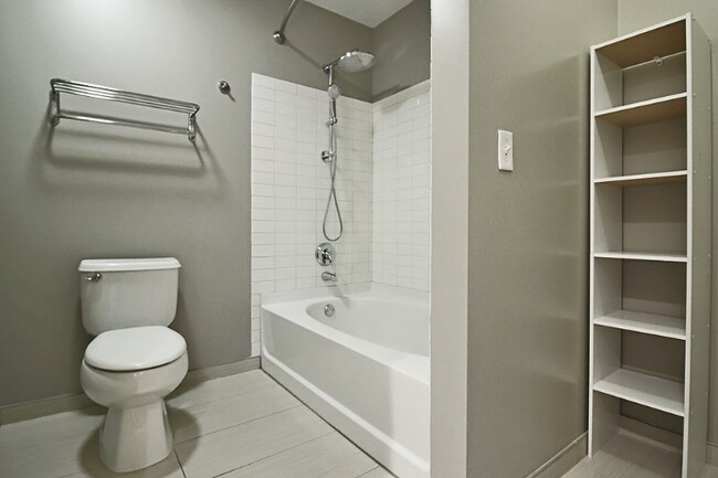 178 W Van Buren St, Chicago, IL 60605 - photo 6