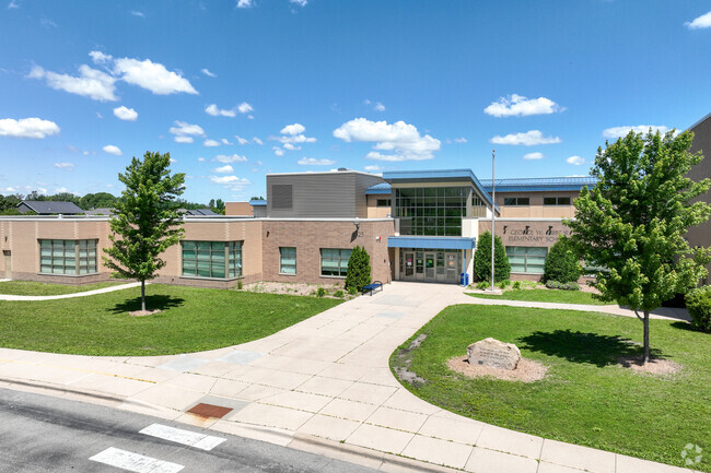 George W. Gibbs Elementary's teachers have earned a grade of B+ from Niche.com.