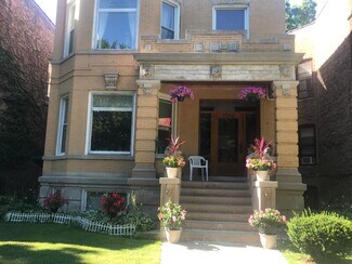 1263 W Thorndale Ave Unit 1 Floor, Chicago, IL 60660