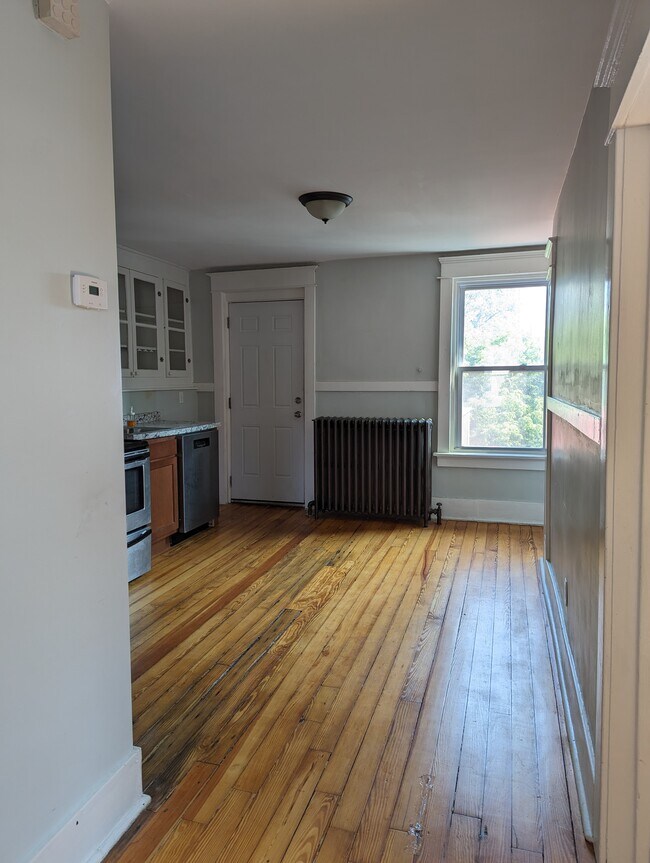329 Madison Ave unit 3, Albany, NY 12210 - photo 6