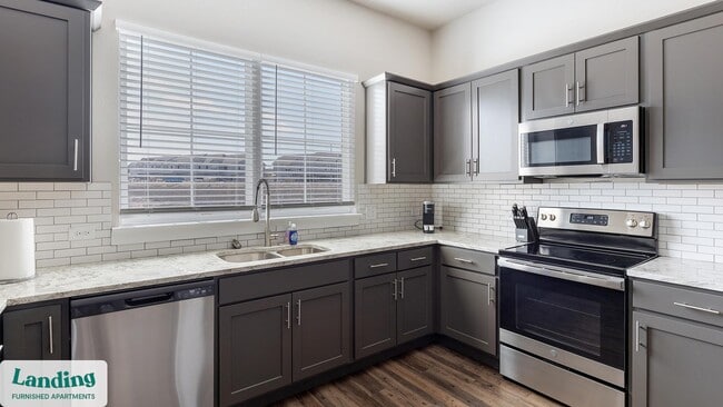 400 E B Fielder Rd unit 488, Weatherford, TX 76087 - photo 5