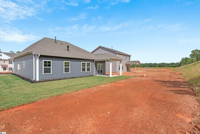 136 Hunter Ridge Dr, Boiling Springs, SC 29316 - photo 4