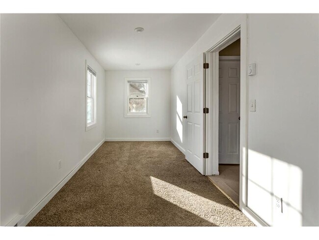 203 Annapolis St W unit 1, Saint Paul, MN 55118 - photo 3