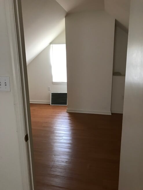 15 W Burlington St unit 401, Bordentown, NJ 08505 - photo 1