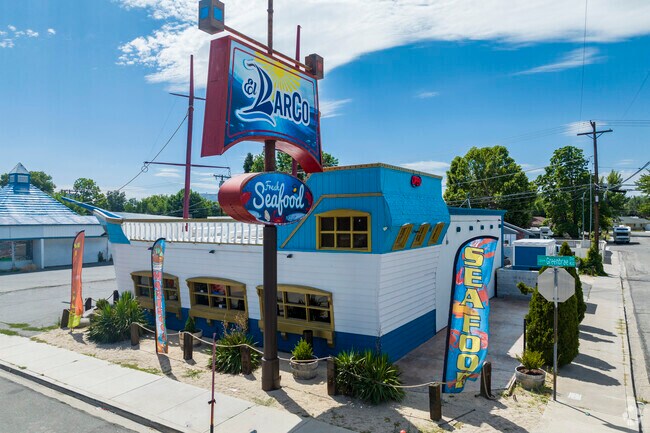 Mariscos El Barco is a fun, pirate-themed seafood restaurant in McCarran Boulevard-Probasco.