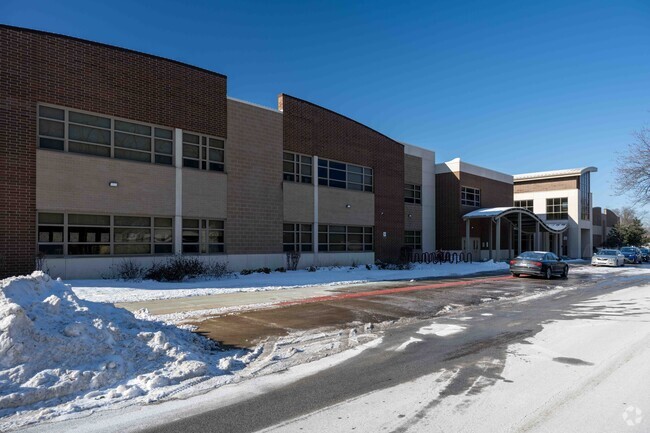 Courses in reading and literature are available at Jesse C. White Academy in Hazel Crest.