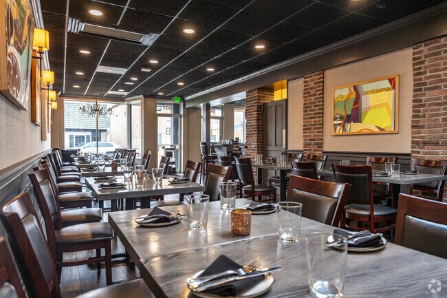 The Beaumont in Beechfield has amazing food.