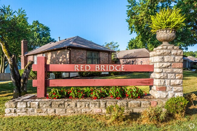 Red Bridge North is a quintessential south Kansas City community.