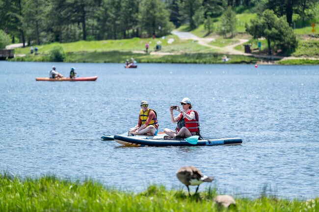 Evergreen Lake gives North Turkey Creek residents paddleboarding and kayaking.