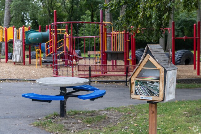 Trailhead Park