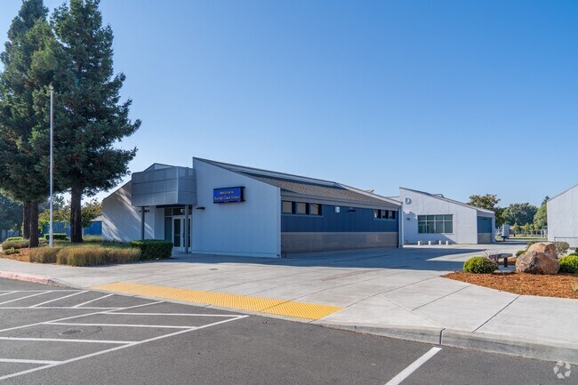 Richard Crane Elementary School serves Rohnert Park students from Pre-K through the 5th grade.