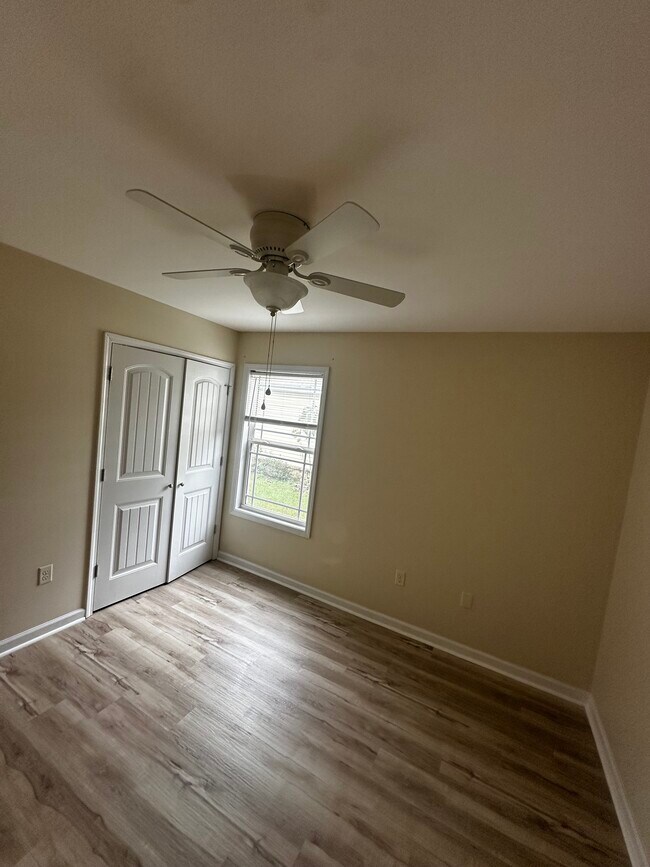 472 Jester St, Cowarts, AL 36321 - photo 7