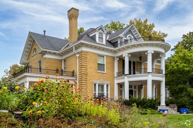 Lavish homes with two-story balconies can be found in the neighborhood.