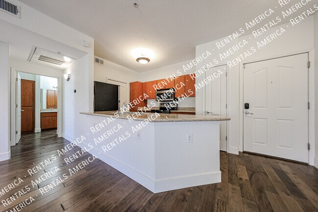 5302 E Van Buren St unit 3006, Phoenix, AZ 85008 - photo 6