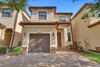 4743 NW 59th St, Tamarac, FL 33319