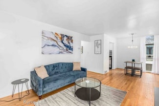 4030 W 13 Mile Rd, Royal Oak, MI 48073