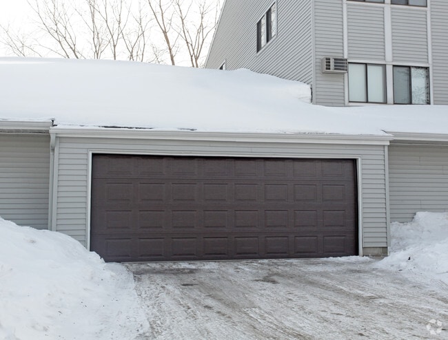 Round Lake Estates, Little Canada, MN 55117 - photo 2