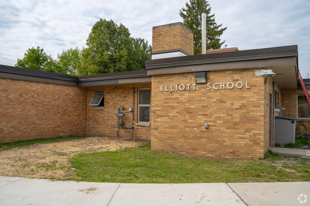 Welcome to Elliott Elementary School.