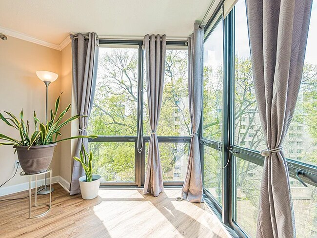 2870 Pharr Ct S NW unit 907, Atlanta, GA 30305 - photo 2