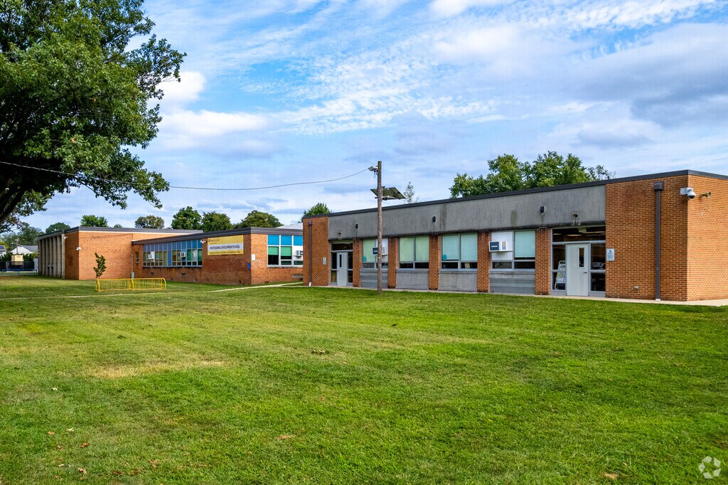 Students can attend Horace Mann Elementary School.