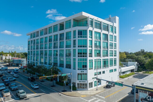 American Worldwide Academy has easy access of I-95 Highway.
