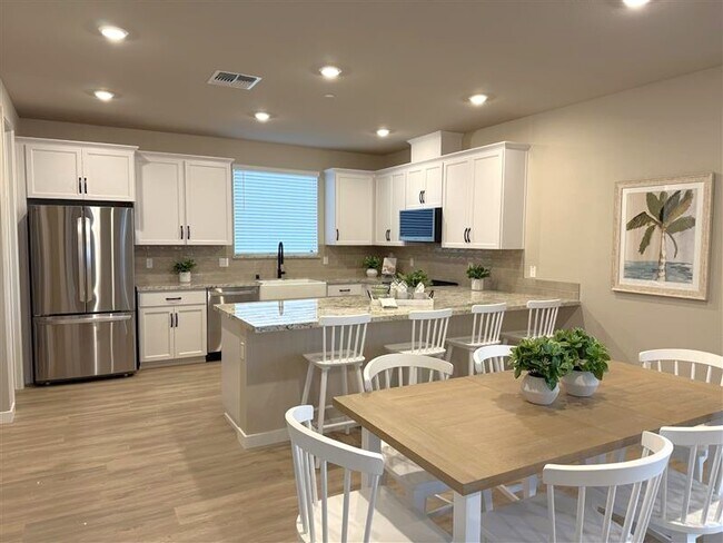 1284 Winterhart St unit 38368148, Galt, CA 95632 - photo 5