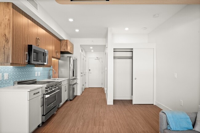 The Residences at 801 East Whiting Street, Tampa, FL 33602 - photo 7