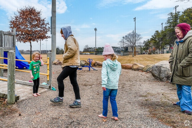 Ramsey families enjoying the mild winter weather.