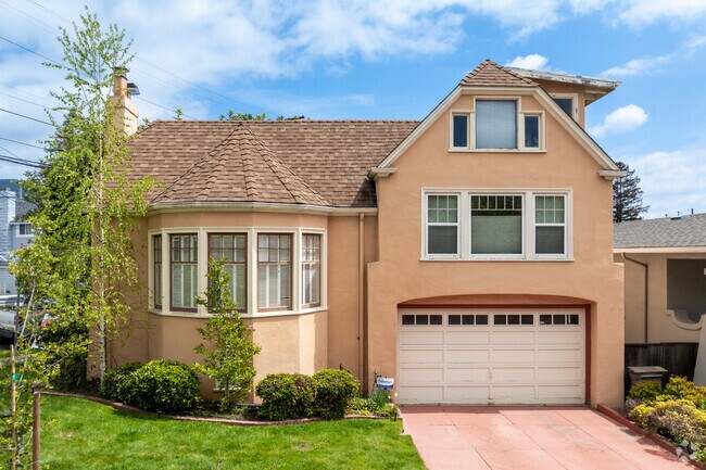 Although the homes in Glenview are older, many are being renovated each year with new amenities.