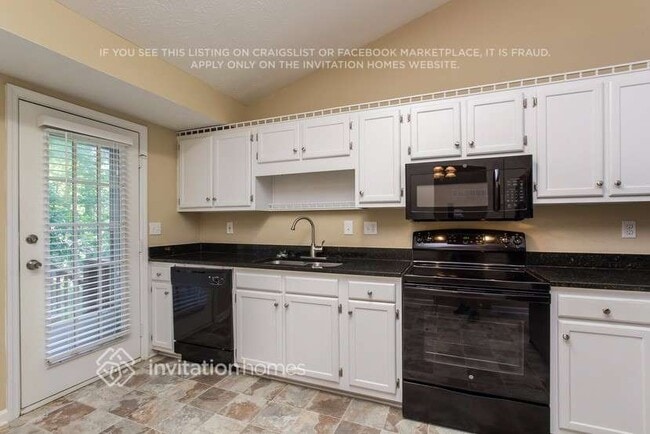 4688 Sterling Pointe Dr, Douglasville, GA 30135 - photo 6