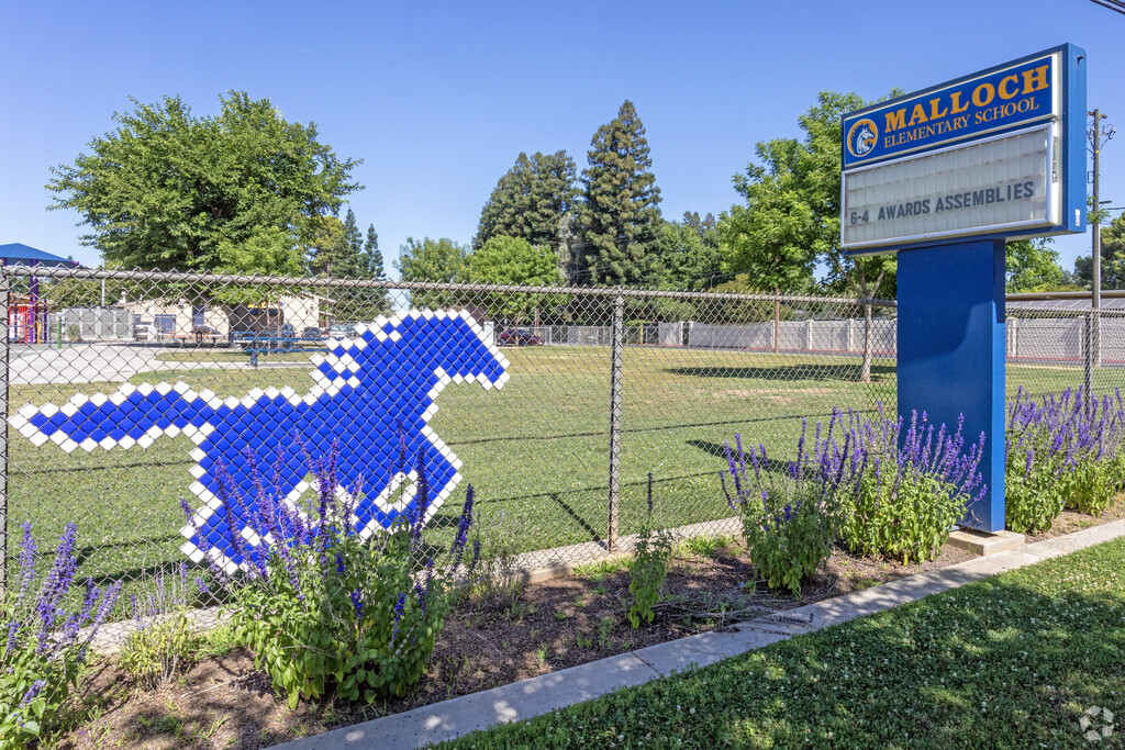 Malloch Elementary School serves grades K-6 in Fresno.