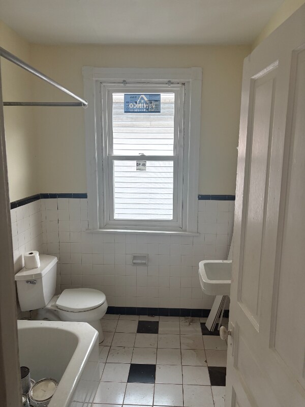 220 Philadelphia Ave unit 2, Reading, PA 19607 - photo 6