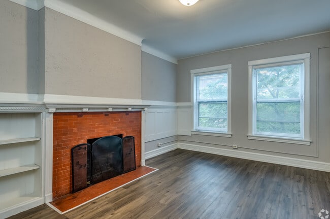 University Row, Milwaukee, WI 53233 - photo 6