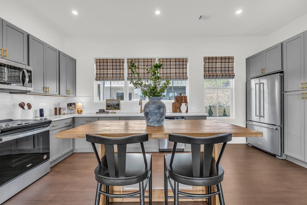 143 Peerless Ave, Chattanooga, TN 37405 - photo 1