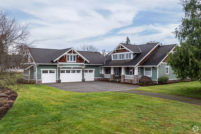 A beautiful L-shaped pristine modern rancher home in Hobart.