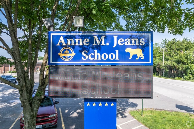 Anne M. Jeans Elementary School has 289 students enrolled.