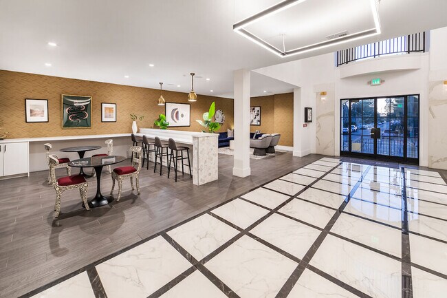 Plaza at Sherman Oaks, Sherman Oaks, CA 91423 - photo 2