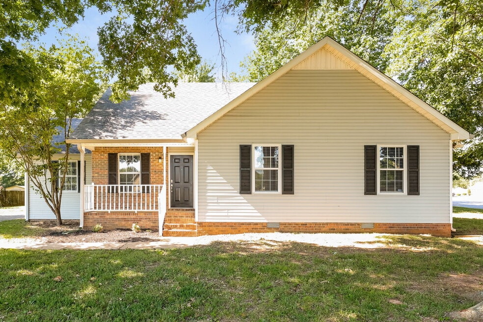1002 Esquire Ct, Murfreesboro, TN 37130 - photo 1
