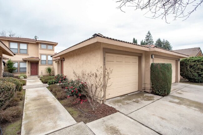 Hahn Triplexes, Modesto, CA 95356 - photo 6