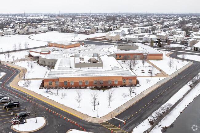 Hofer Elementary School is located in Shorewood.