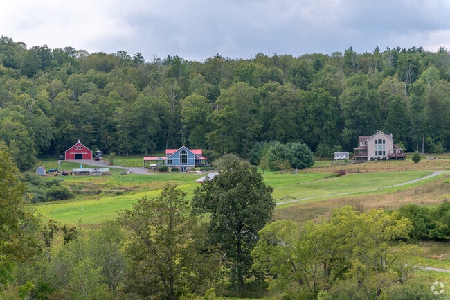 Properties are widely spaced in most of Wawarsing and concentrated along several roads.