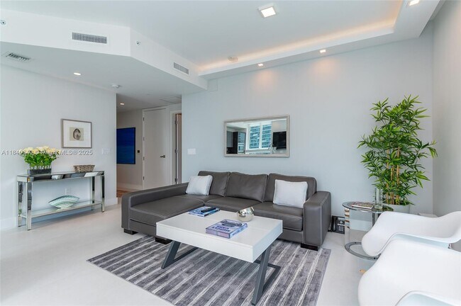 The Bond At Brickell unit 3600, Miami, FL 33131 - photo 6